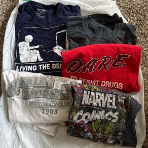 Men’s XL T-Shirt Bundle - 5 shirts